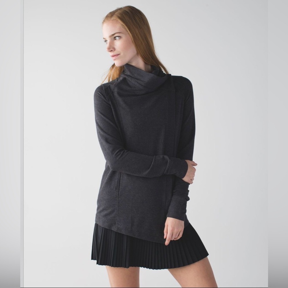 Lululemon Coast Wrap- Grey- Size 10